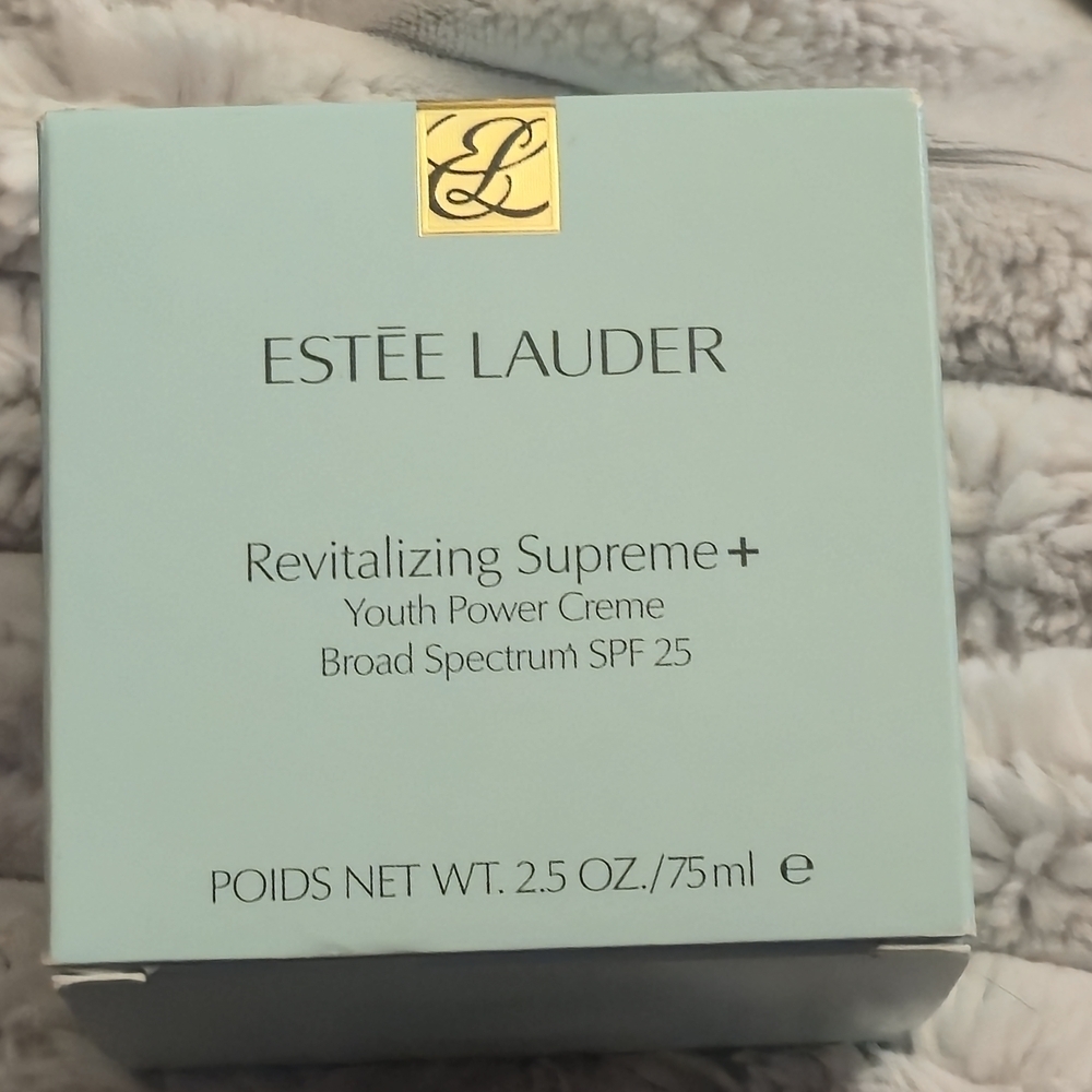 Estée Lauder Revitalizing Supreme+ Youth Power Creme Moisturizer SPF 25 2.5oz.